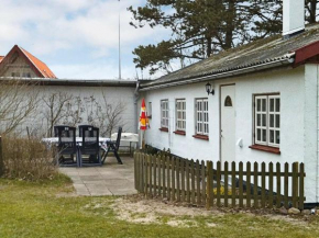 Vintage Seaside Holiday Home in Sydals